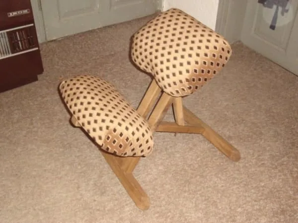 kneeling chair