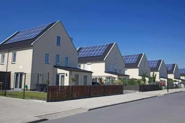 solar panel houses