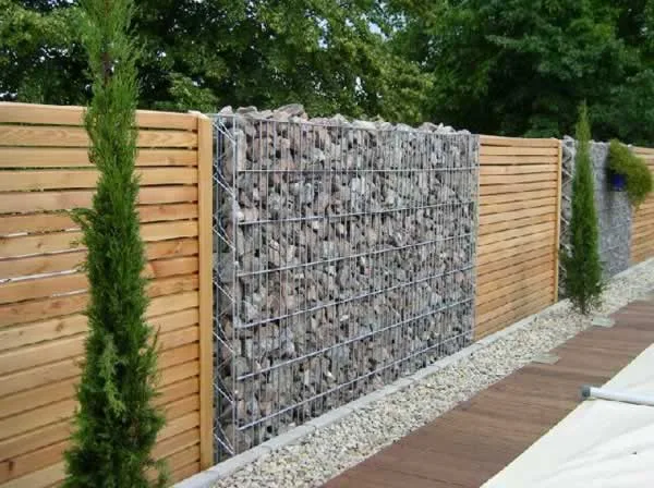 The most popular trends in fences