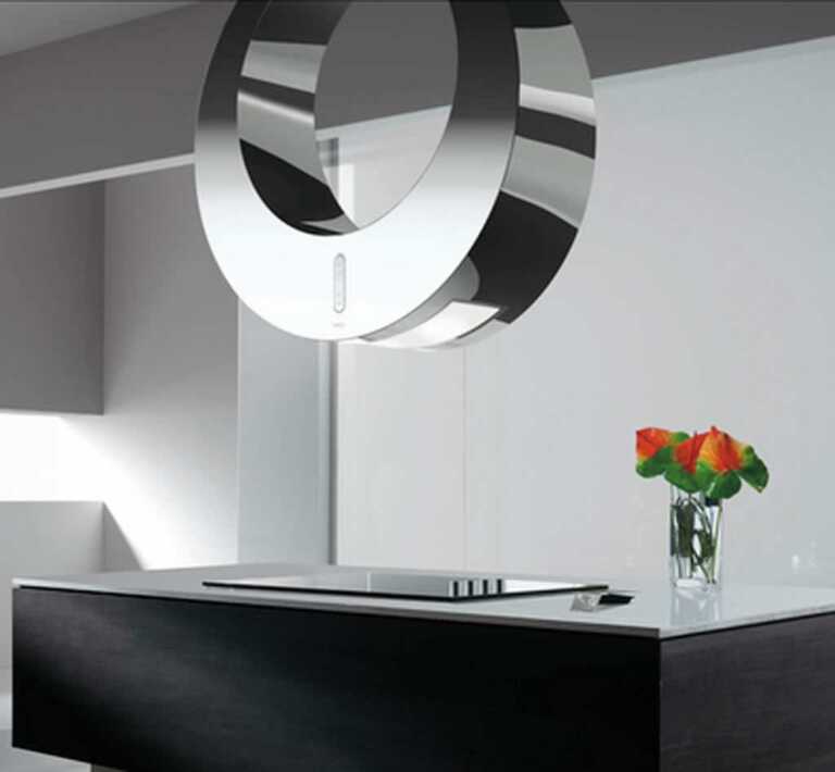 How To Pick the Perfect Range Hood During a Kitchen Remodel