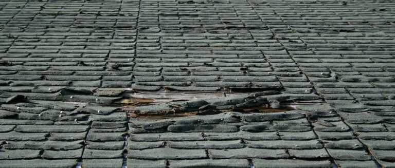 Signs That You Need To Install A New Roof