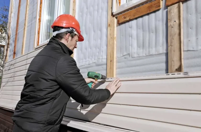 8 Questions to Ask Your Siding Contractor Before Inking the Deal