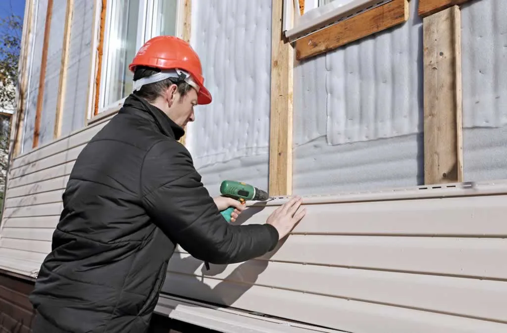 8 Questions to Ask Your Siding Contractor Before Inking the Deal