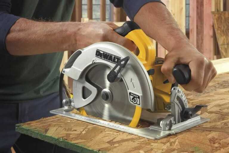cutting MDF board with circular saw