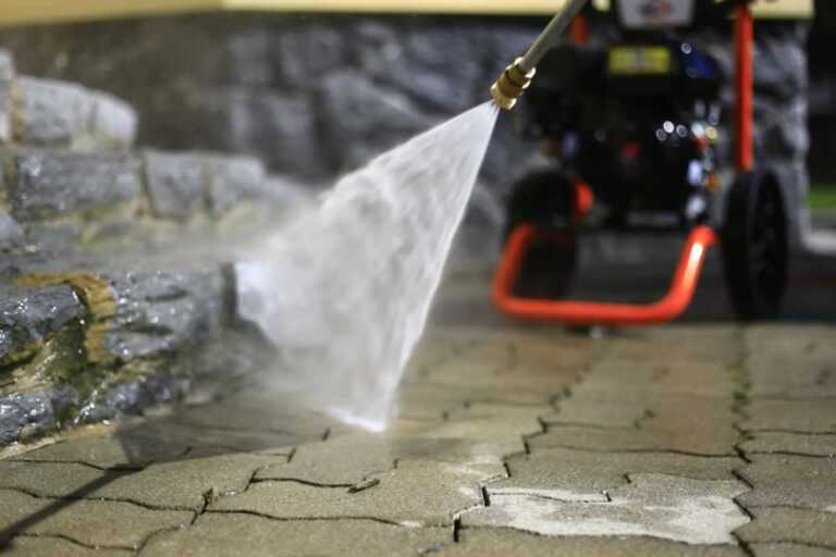 How to Choose The Best Pressure Washer for Home Use