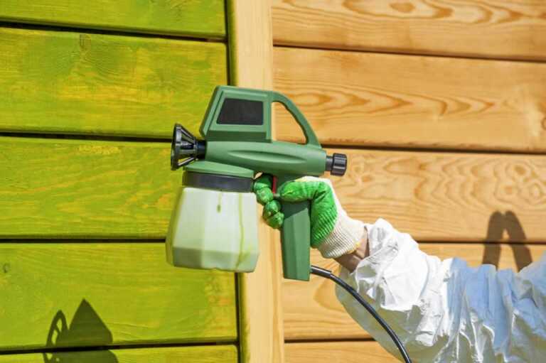 How to paint exterior walls with a paint sprayer