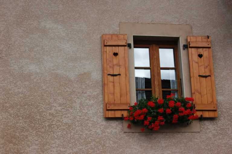 The Difference Between Plantation Shutters and Traditional Shutters