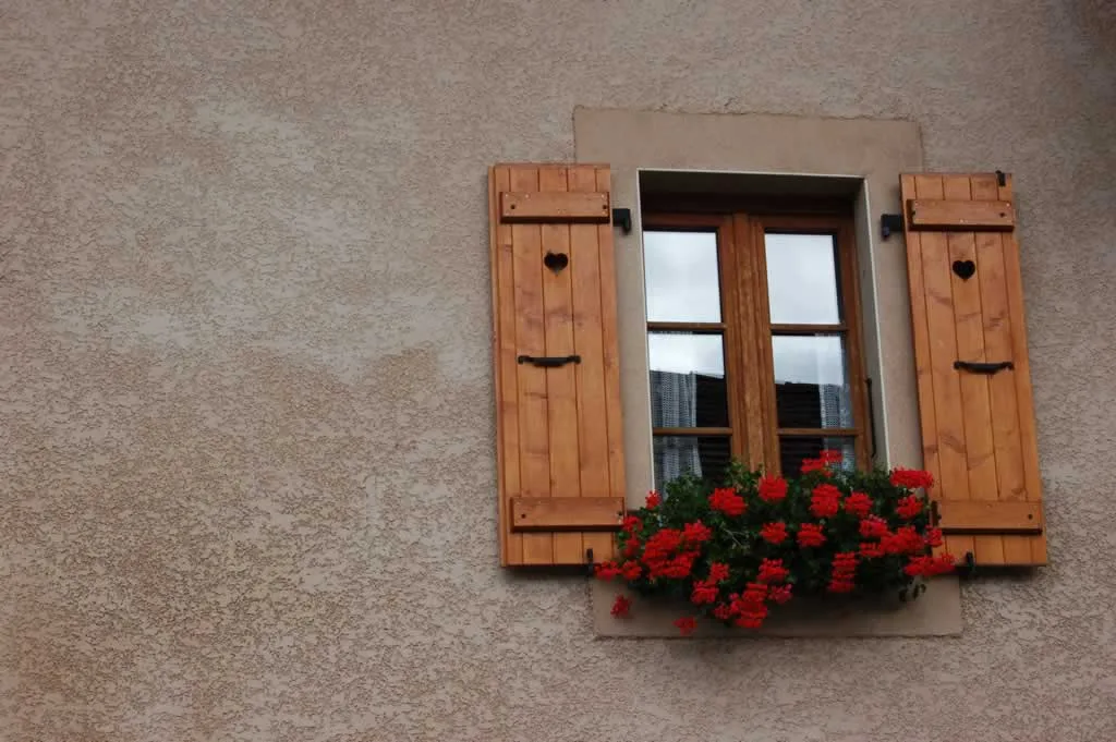 The Difference Between Plantation Shutters and Traditional Shutters