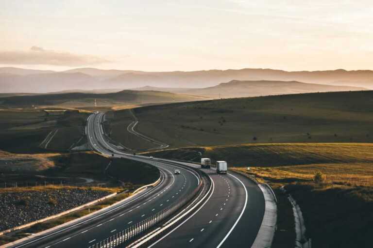 Tips You Should Know Before Hiring a Long Distance Moving Team