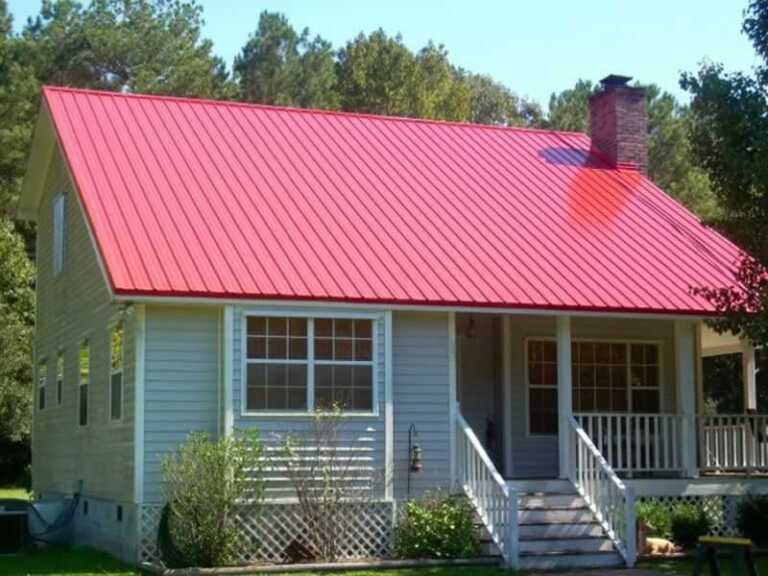 4 Arguments Why a Metal Roof Is Suitable for Smaller Houses