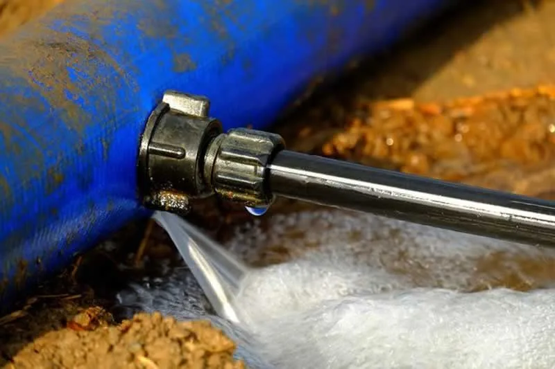 How Do You Know if Your Pipes are Leaking