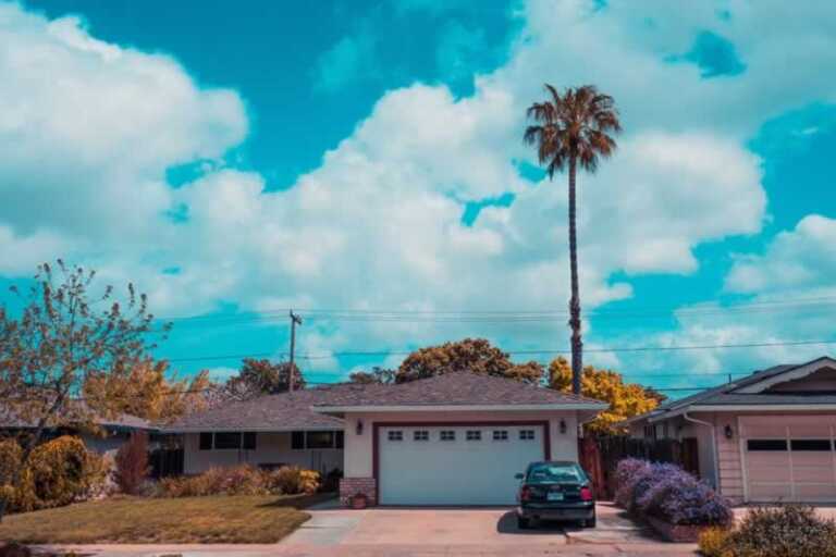 5 Most Familiar Garage Door Problems And Solutions