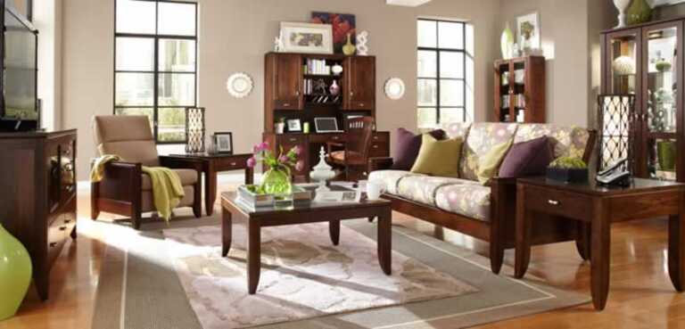 10 Reasons Why People Choose Solid Wood Furniture