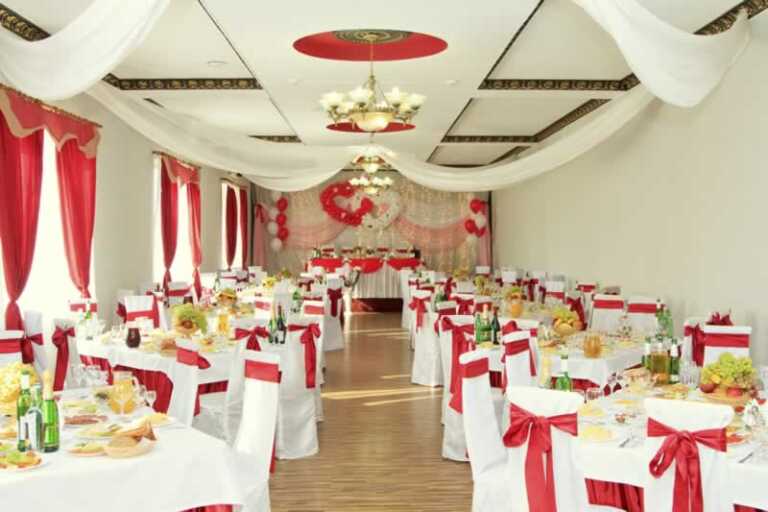 How do you decorate a venue on a budget