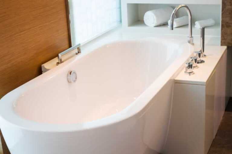 Replacing Your Bathtub When is it Time to Get a New One