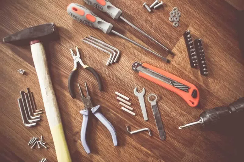 10 Must Have Tools for DIY Home Repairs and Maintenance