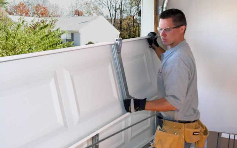 Tips for Finding the Best Garage Door Repairs