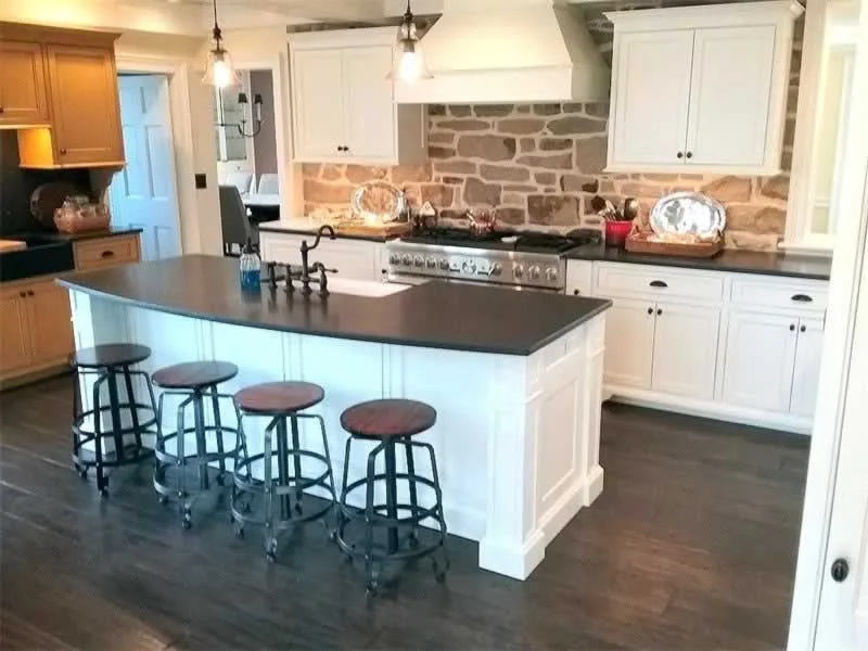 Updating Kitchen Cabinets on a Dime