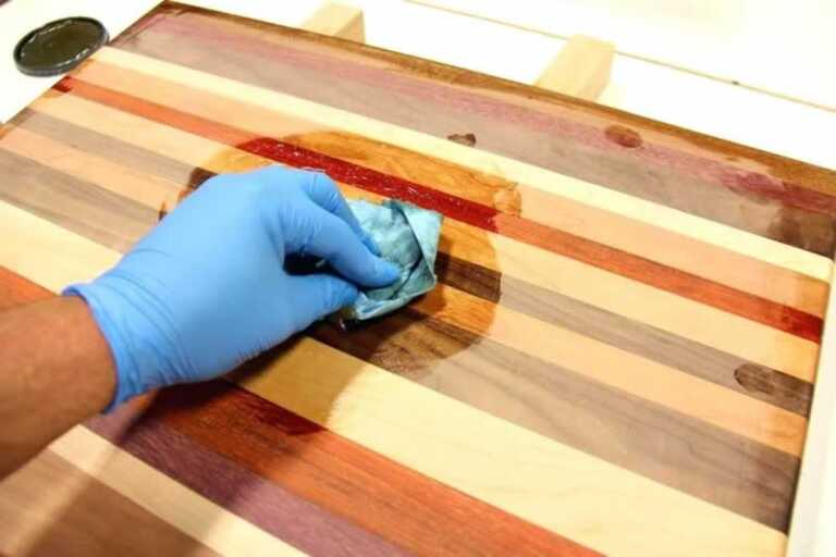 Finishing Wood Furniture with Oil