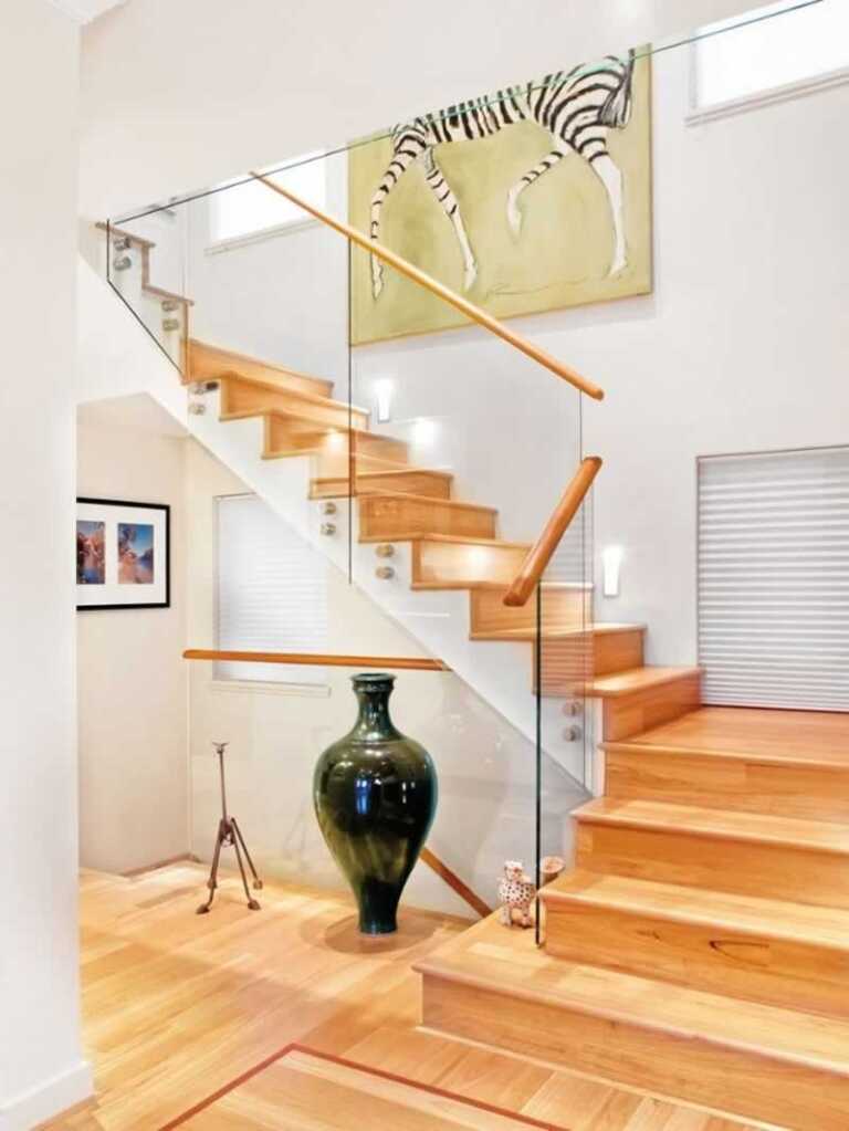 A Glass Balustrade Is a Great Addition To Any Home Or Office