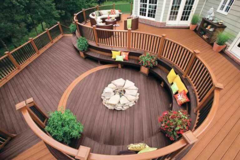 Benefits of Installing Custom Decks to Your Home