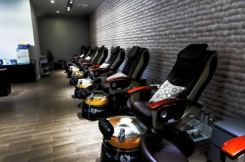How to Select Pedicure Chairs for Your Salon Business