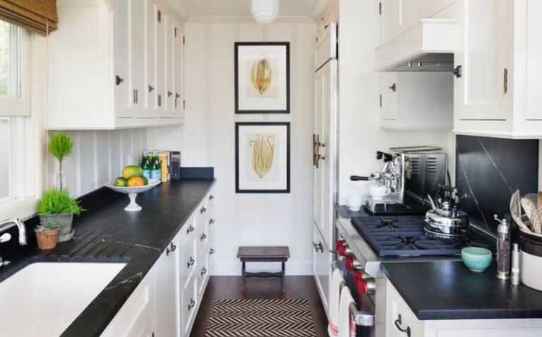 Clever Ways To Organize Your Tiny Kitchen