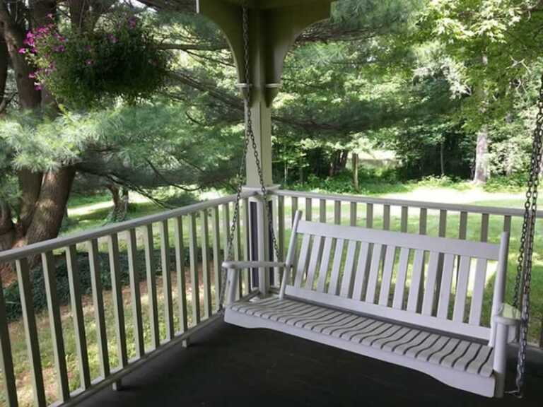 Decorate the Porch with These Embellishments