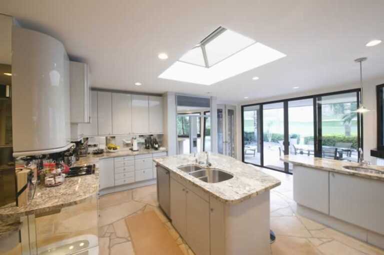 How to install skylights