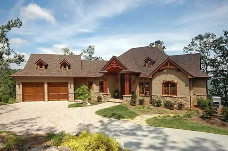 Benefits of Working with Custom Home Builders