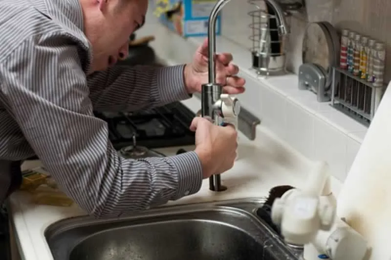 Easy Ways to Avoid Plumbing Mishaps