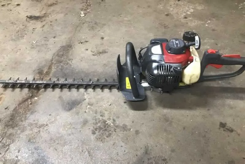 Gas Hedge Trimmer Maintenance Tips