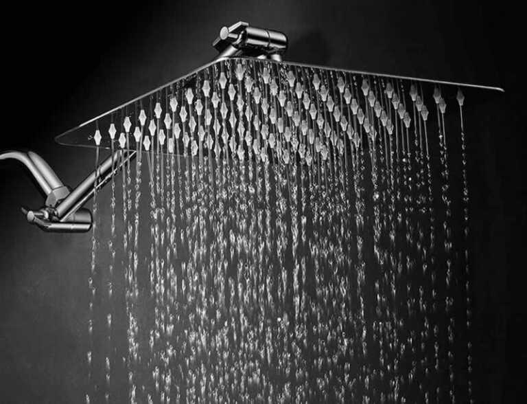 How to Pick the Right Shower Head for Your Bathroom