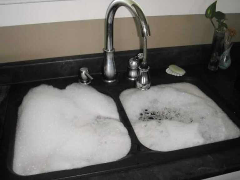 Easy Ways to Unclog Your Kitchen Sink Drain