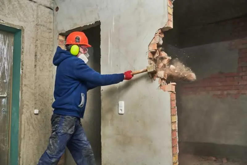 What Construction Projects Can and Cannot Be Done DIY