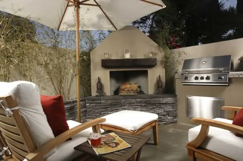 How to Setup a BBQ Area in a Small Backyard