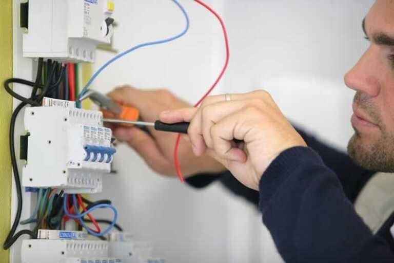When to Call the Plumbing or Electrical Experts
