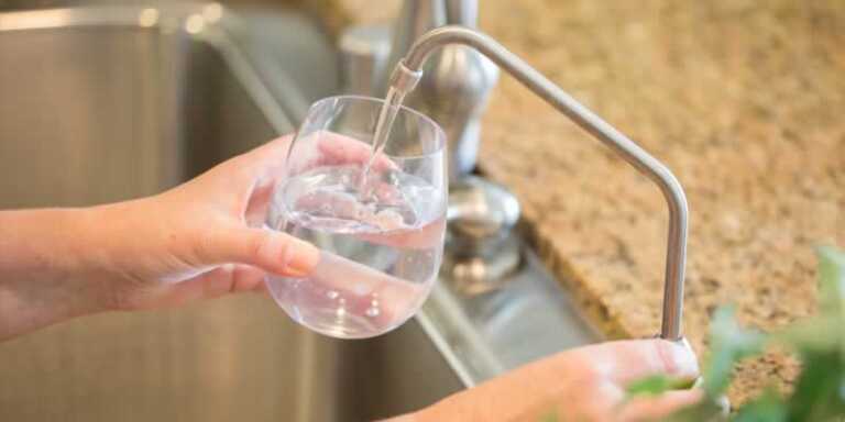 Signs That You Need To Purchase a Water Softener