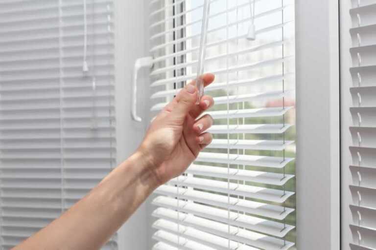 Key Tips To Choosing The Perfect Blinds For Your Windows