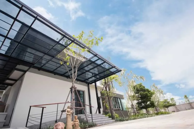 The Complete Guide to Roofing Materials Like Shinkolite SCG