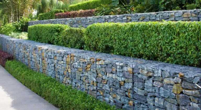 Using Firepits, Retaining Walls and Water Features in your Landscape