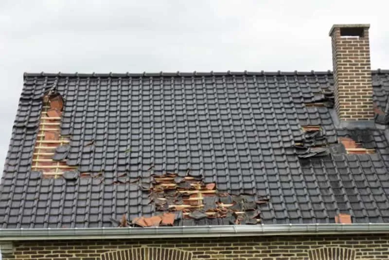What To Do If Your Roofing Gets Damaged By Strong Winds