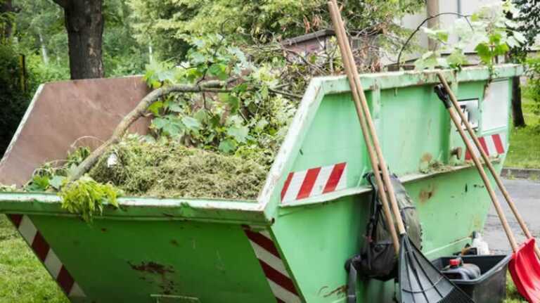 Why Skip Hire Service is Ideal for Garden Cleaning
