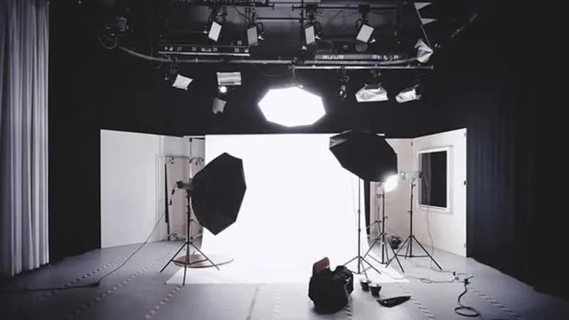 The Ultimate Guide to Studio Photography