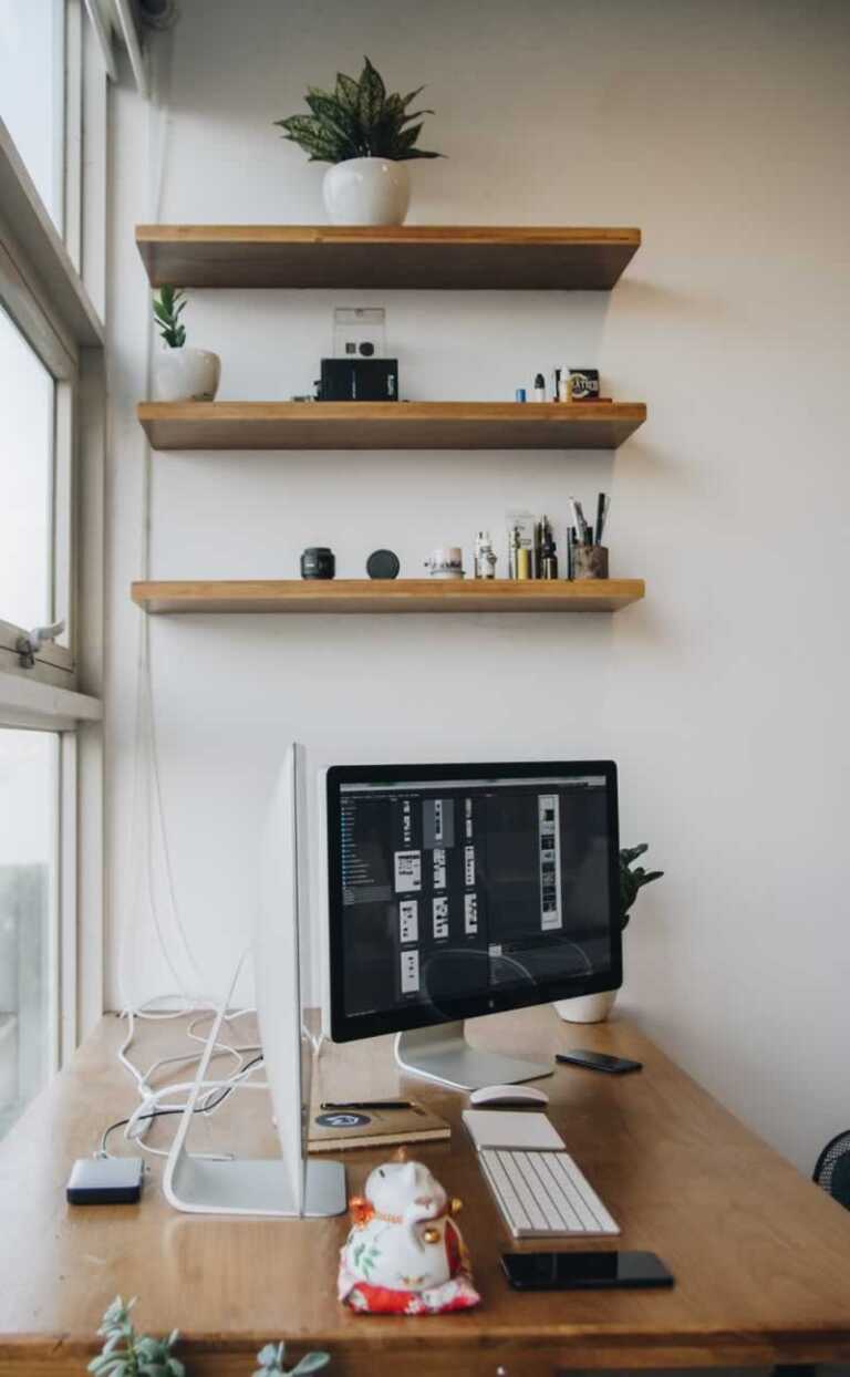 4 Easy Tips and Tricks for Setting Up Your Home Office