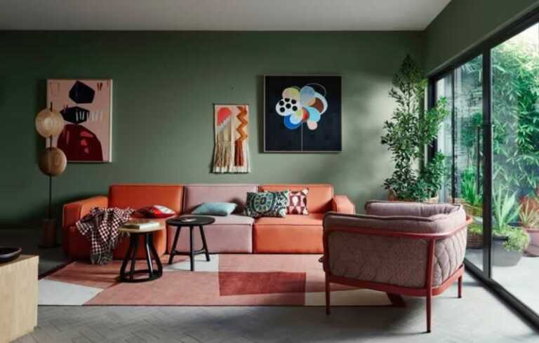 A Guide to Revitalizing Your Living Room Walls
