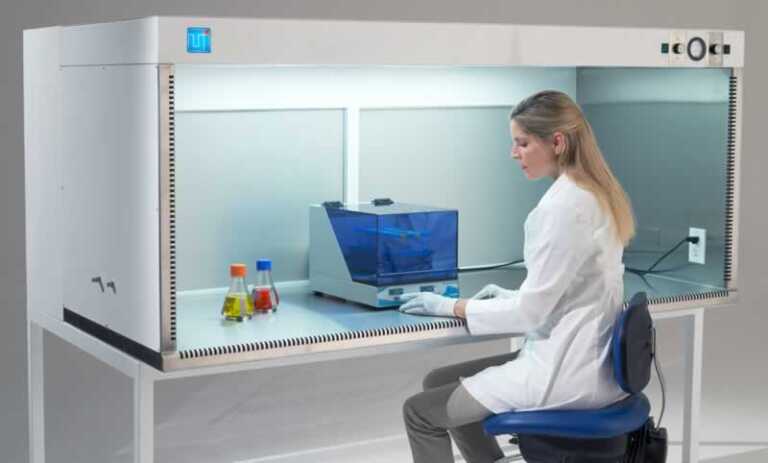 An Overview of How a Laminar Flow Cabinet Works - laminar flow cabinet