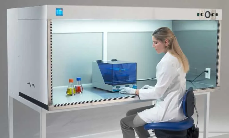 An Overview of How a Laminar Flow Cabinet Works - laminar flow cabinet