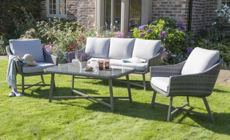 outdoor seating area with table