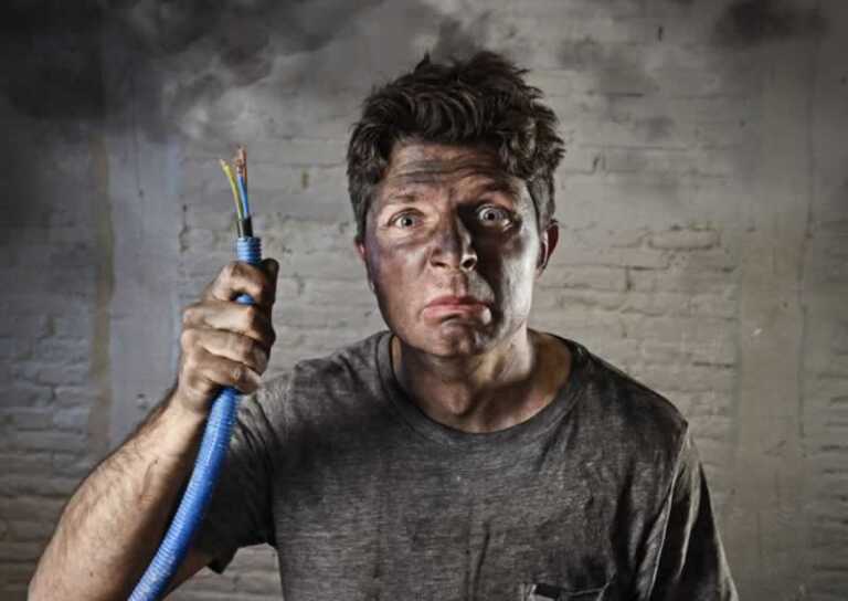 5 Common Mistakes When Hiring an Electrician